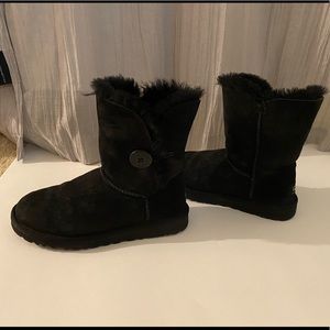 Black Ugg’s